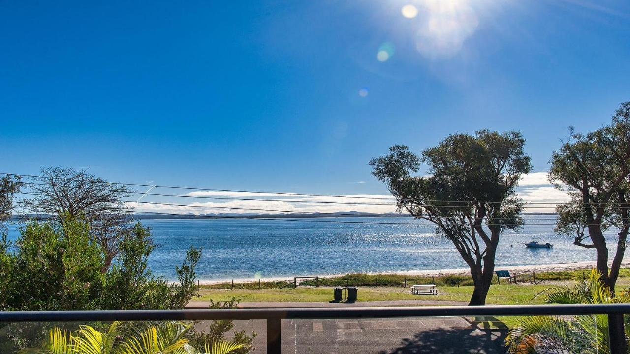 Dutchie'S Dream - Glorious Views And Opposite Dutchies Beach Nelson Bay Exterior photo
